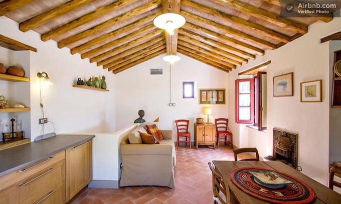Bucine Cabin | The Five Oaks Cottage