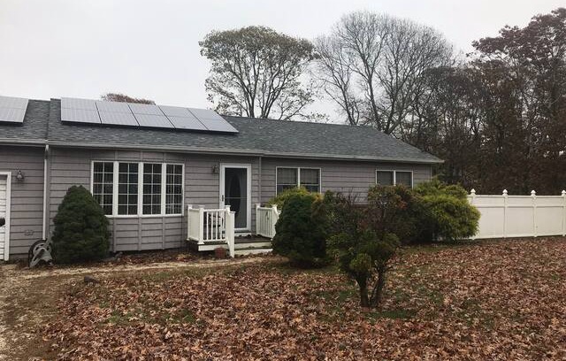 Hampton Bays House | Mike & Lissette’s Close to beach & Wineries