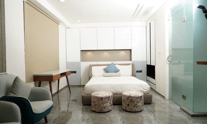 Thaltej Apartment | Fully furnished luxury service apartment For NRI