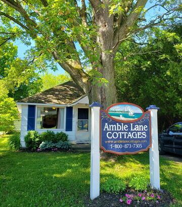 Port Elgin Cabin | Amble Lane Cottages - The Sailboat