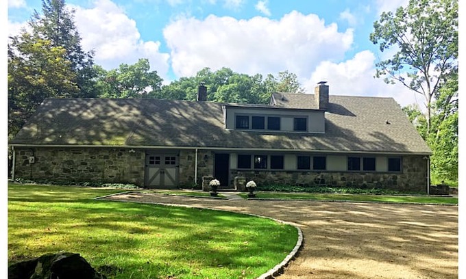 Easton House | Entire Guest House at Fox Pond Farm.
