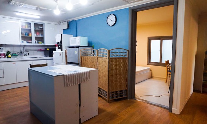 Jongno House | International Sharehouse in Hyehwa nearby SKKU #11