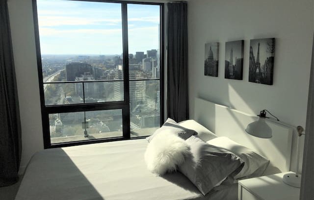 Downtown Montreal Apartment | Tour des Canadiens- condo