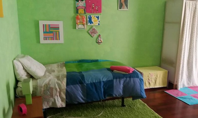 Albarraque House | AZULEJOS ROOM bed ,small closet and balcony