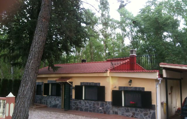 Aunon House | Chalet El privilegio junto a pantano de Bolarque