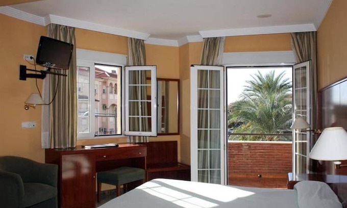 Cenes de la Vega Hotel | OFERTA Habitación Doble con Desayuno en Cenes de la Vega (Granada)