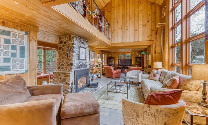 Freeland House | Waterfront home w/ private pickleball court, dock, hot tub & beach access