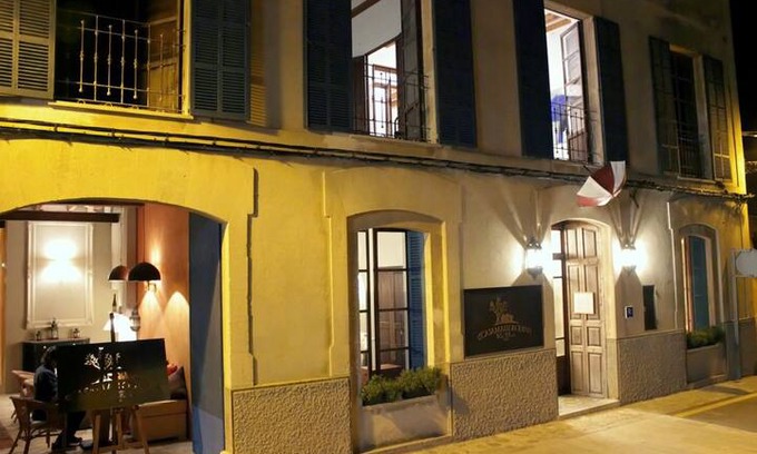 Algaida House | Historic house in front of the church