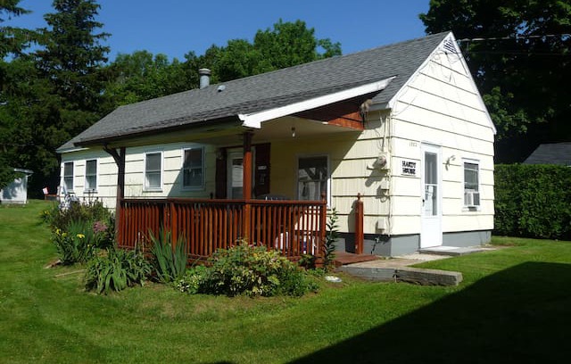 Olcott Cabin | The Hardt House by the Lake