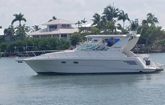 Sailboat Bend Boat Rental | Enjoy staying on beautiful air conditioned yacht.