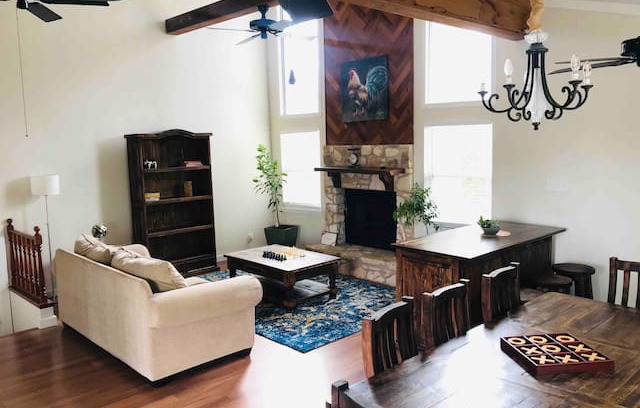 Castroville House | Casa Arroyo