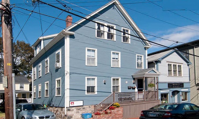 Marblehead Bed & Breakfast | The Nautilus in Old Town Marblehead