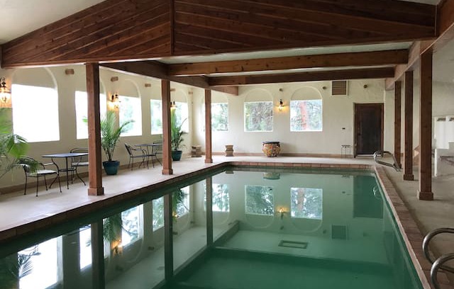 Evergreen House | DENVER-MOUNTAIN-INDOOR POOL!