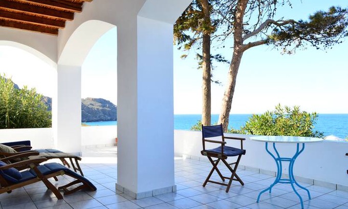 Sfinari Villa | Villa Kamáres - seaview villa close to the beach