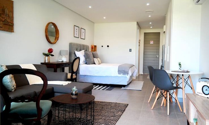 Hillhead Apartment | Pebble Beach Sibaya - Studio Apartment 150