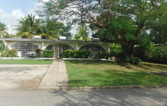 Sunset Crest Apartment | Sunset Crest Apartment A near beach