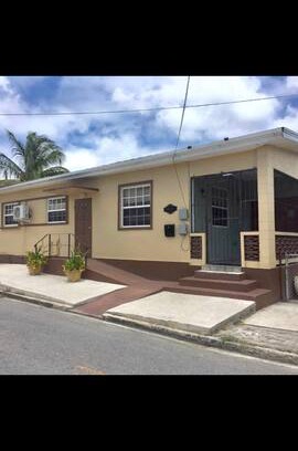 Fitts Village House | Sunset Oasis