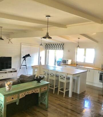 Golden Beach House | Gull Cottage ~ Golden Beach Vic- Shoreline Drive
