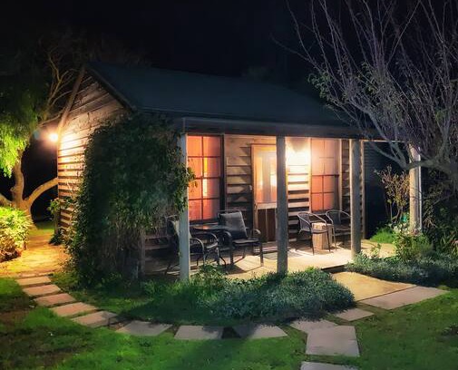 Port Fairy Cabin | Ardlie at Cherry Plum Cottages