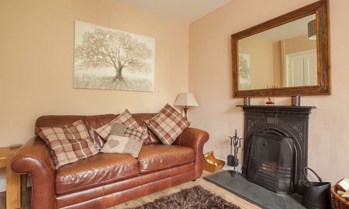 Windermere Cabin | Thornbeck Cottage, Windermere, Lake District