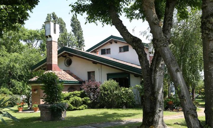 Ca' Pirami Bed & Breakfast | B&B AGLI OLMI