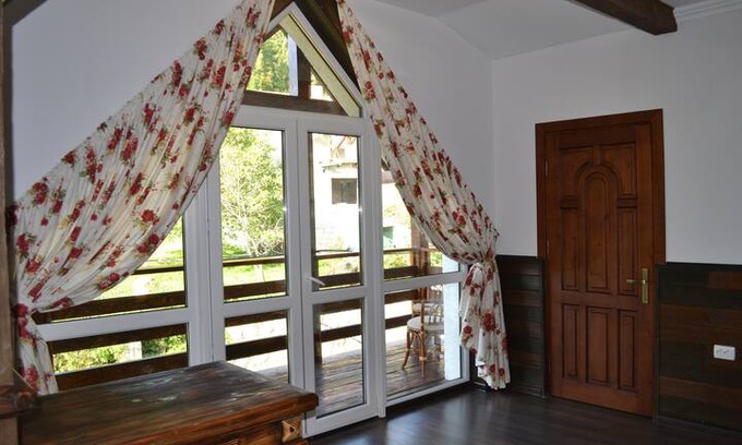 Yaremche House | Olko House. Апартаменти " Маковиця"