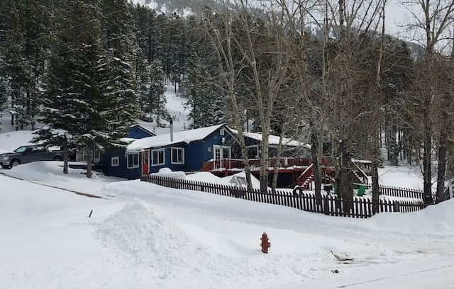 Neihart Cabin | The Blue Haus (Ski Showdown/See Lewis & Clark NF)