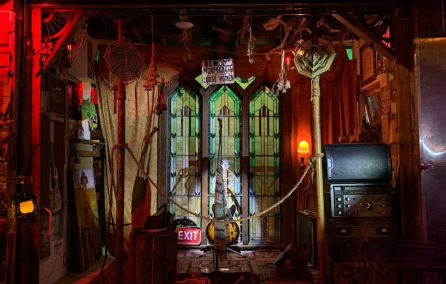 Midtown House | Single bed in magical compound, Westworld vibe.