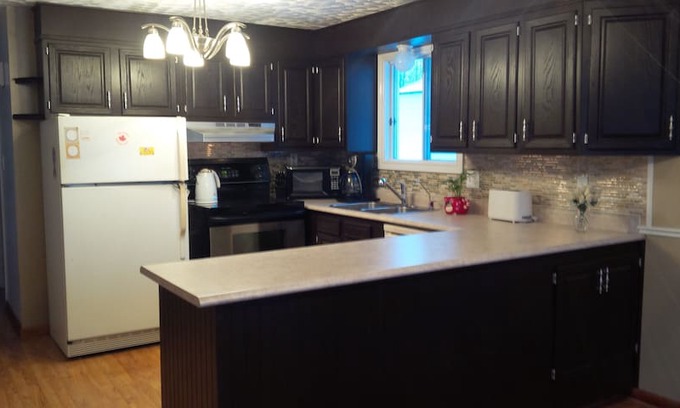 Point Leamington House | skippers view vacation home- pet friendly!