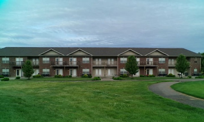 Frankfort Apartment | The Villas at Duckers Lake, Frankfort, KY