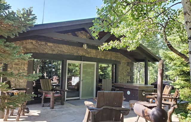 Mountain View Cabin | The Muddy Creek Ranch (Cougar Lair)