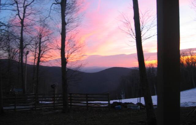 Wintergreen Apartment | Wintergreen Resort SkiMoor 101 - Ski In Ski Out