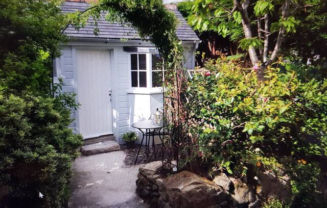 Mousehole House | Tiny House Annexe - charming rental in Mousehole