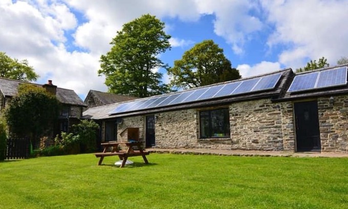 Llangeitho Other | Y Beudy Holiday Cottage - Dog Friendly