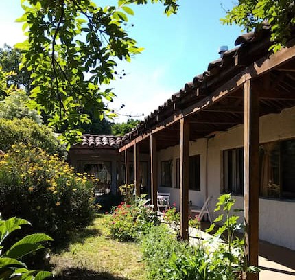Chillan Hotel | Habitación Rosa, Hostel Colonial