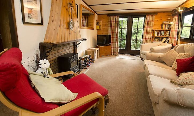 Skelwith Bridge Cabin | Dock Tarn Lodge, Neaum Crag, Skelwith Bridge