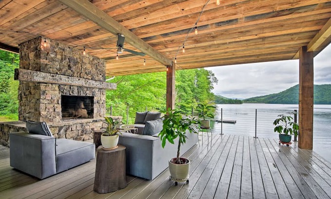 Topton House | Luxurious Nantahala Lake House w/ Private Dock!