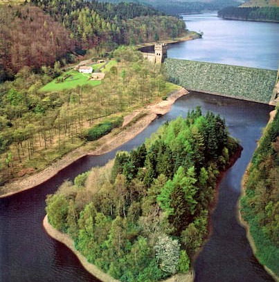 Hope Valley House | Beavers Croft at Howden Dam