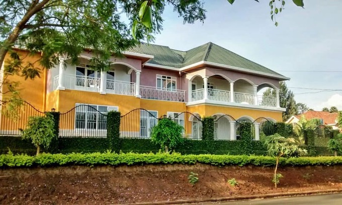 Kigali House | ViaVia Travellers Café Kigali