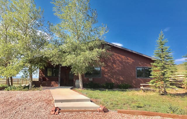 Livermore House | Guesthouse at the Hokey Pokey Ranch Co.