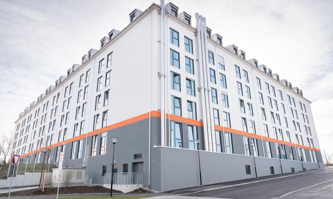 Englschalking House | Grisfield