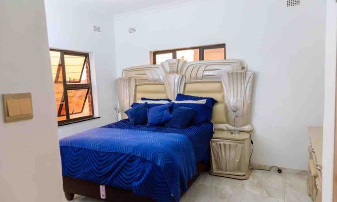 Mbare West House | SRM HOMES accommodation and CarHire Harare Sandton