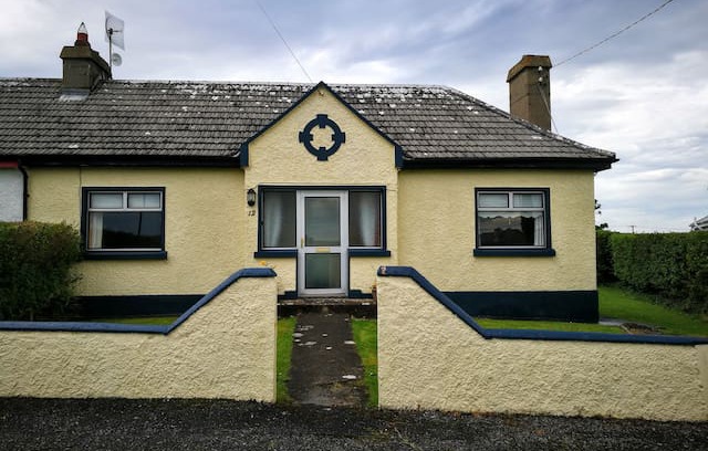 Rosses Point House | Cosy cottage in Rosses Point village