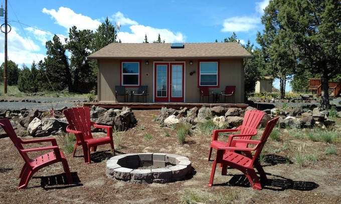 Prineville Cabin | Juniper Ridge Cottage