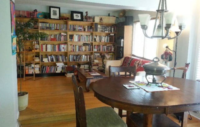 Hull House | A Cozy basement in a shared house