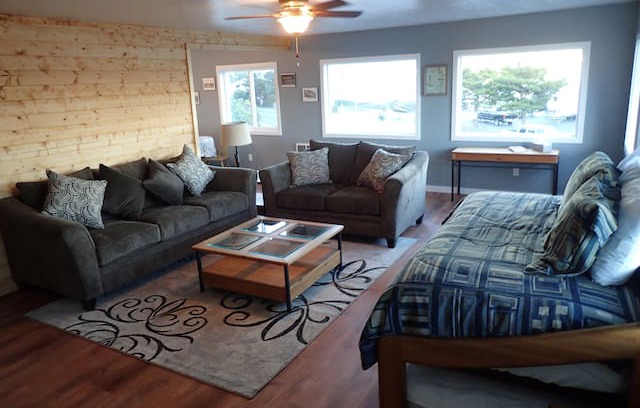 Gold Beach Cabin | Eagle Bay Rentals - Eagle's Nest