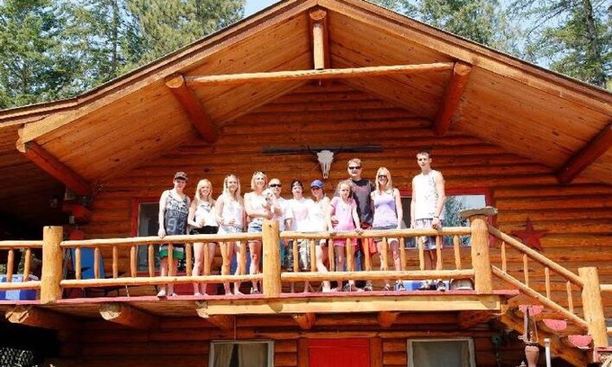 Rexford House | The Red Door Lodge Lake Koocanusa Rexford Montana