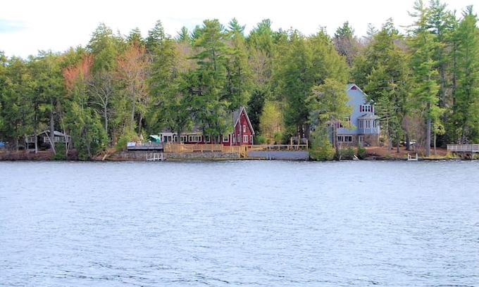 Pine River Pond House | 125' Water frontage on Pine River Pond in NH