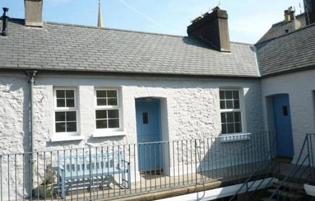 Torquay City Centre Apartment | 20 Trinity Mews - Apartment by Torquay Harbour