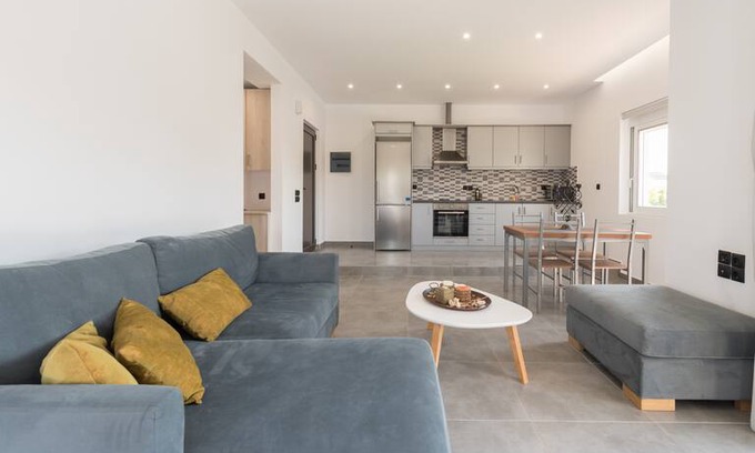 Zakynthos Town Apartment | 'Babos Apartments' - Apt2